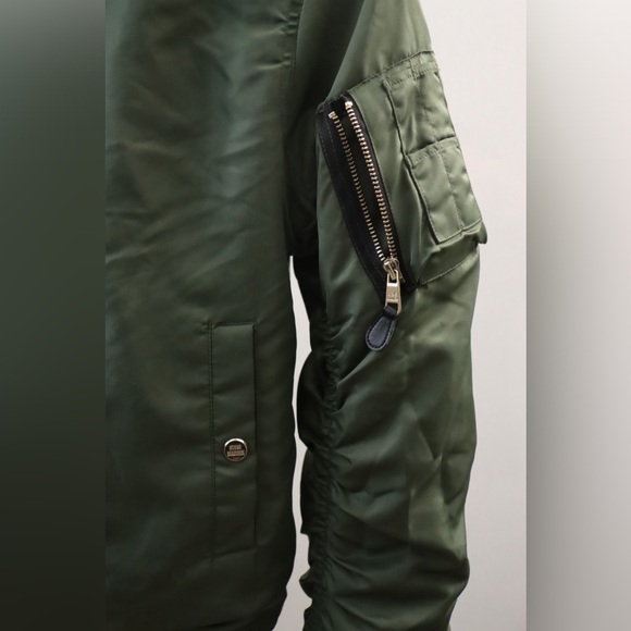 EUC Green Steve Madden Bomber Jacket Size S/P - Picture 7 of 9